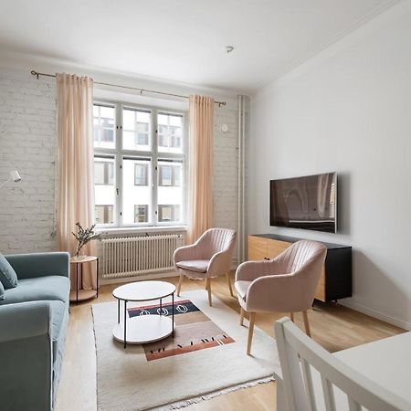 Wehost Fabulous 2Br In Prestigious Punavuori @Iso Roobertinkatu 26 헬싱키 외부 사진